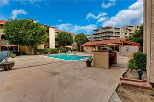 2101 E 21st, Signal Hill, CA 90755 - Photo 18