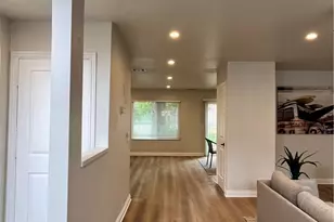 171 Racquet Club Dr, Compton, CA 90220 - Photo 4
