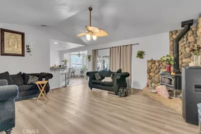 12008 Sierra Vista, Phelan, CA 92371 - Photo 14