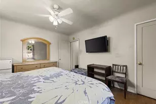 2725 Adriatic Ave, Long Beach, CA 90810 - Photo 16