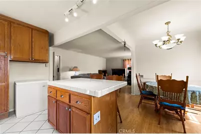 2725 Adriatic Avenue, Long Beach, CA 90810 - Photo 10
