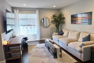 422 8th St, Huntington Beach, CA 92648 - Photo 2