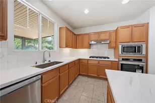 40112 Oregold Ct, Lake Elsinore, CA 92532 - Photo 10