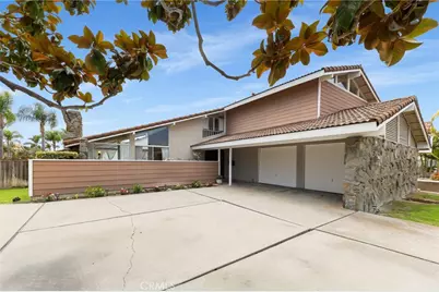 16391 Maruffa Circle, Huntington Beach, CA 92649 - Photo 12