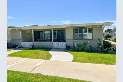 1621 Monterey Rd., M2-19G, Seal Beach, CA 90740 - Photo 1