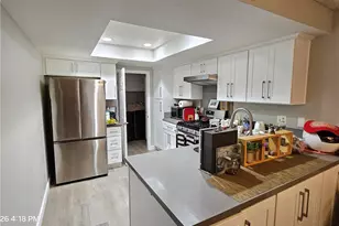 9060 Candlestick Ln, Cypress, CA 90630 - Photo 6