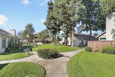 9060 Candlestick, Cypress, CA 90630 - Photo 18