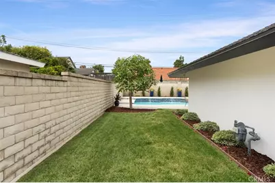 2904 Club House Road, Costa Mesa, CA 92626 - Photo 4