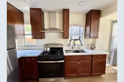 125 N Marshall Court, San Pedro, CA 90731 - Photo 8