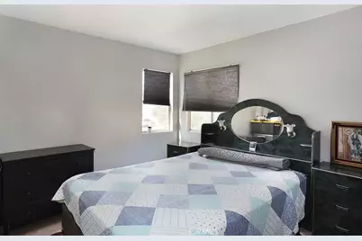 855 Blossomcreek, Corona, CA 92878 - Photo 22