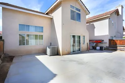 855 Blossomcreek, Corona, CA 92878 - Photo 32
