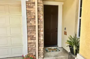 35526 Desert Rose, Lake Elsinore, CA 92532 - Photo 2