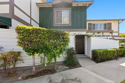 8095 Kerr Green, Buena Park, CA 90621 - Photo 2