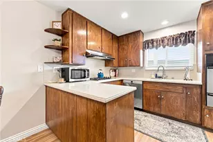 8095 Kerr Green, Buena Park, CA 90621 - Photo 12