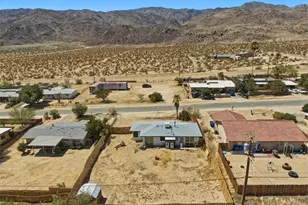 71556 Juanita Dr, 29 Palms MCB, CA 92277 - Photo 6
