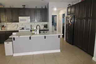 1675 Gilliam Ct, Riverside, CA 92501 - Photo 10