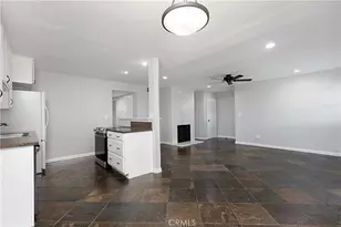 17572 Vandenberg Ln, Tustin, CA 92780 - Photo 14