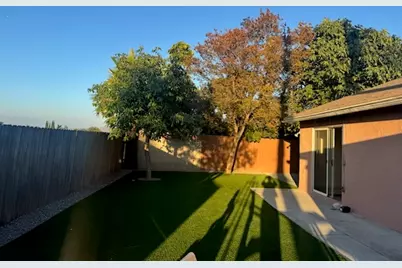 1077 Westpark, Corona, CA 92882 - Photo 4