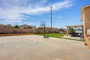 33973 Wintergreen Pl, Murrieta, CA 92563 - Photo 14