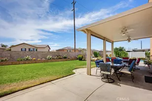 33973 Wintergreen Pl, Murrieta, CA 92563 - Photo 12