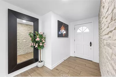 2807 E Alden, Anaheim, CA 92806 - Photo 6