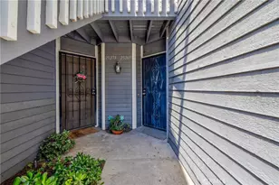 25269 Pine Creek Ln, Wilmington, CA 90744 - Photo 4