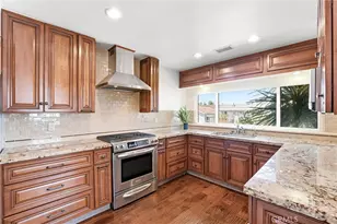 53 Saratoga, Newport Beach, CA 92660 - Photo 4