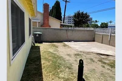 1079 S Clifpark Circle, Anaheim, CA 92805 - Photo 18