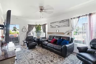 132 S Colombo, Tustin, CA 92780 - Photo 6