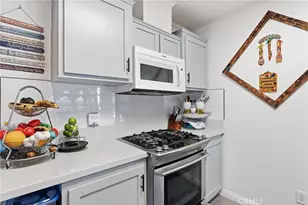 132 S Colombo, Tustin, CA 92780 - Photo 2