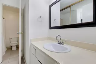 5585 E Pacific Coast Hwy, Long Beach, CA 90804 - Photo 16