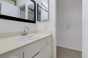5585 E Pacific Coast Hwy, Long Beach, CA 90804 - Photo 20