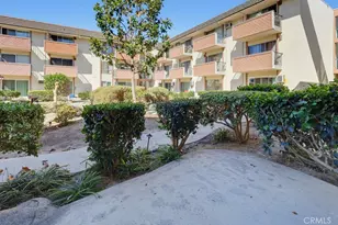 5585 E Pacific Coast Hwy, Long Beach, CA 90804 - Photo 24