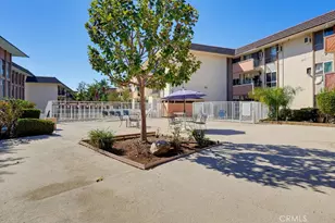5585 E Pacific Coast Hwy, Long Beach, CA 90804 - Photo 30