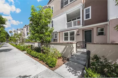 155 W La Palma Ave #3, Anaheim, CA 92801 - Photo 2