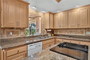 2740 Cardinal Dr, Costa Mesa, CA 92626 - Photo 20