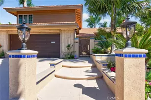 2740 Cardinal Dr, Costa Mesa, CA 92626 - Photo 2