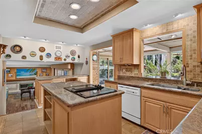 2740 Cardinal Drive, Costa Mesa, CA 92626 - Photo 20