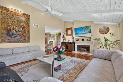 2740 Cardinal Drive, Costa Mesa, CA 92626 - Photo 12