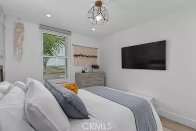 3949 Warner Avenue, Huntington Beach, CA 92649 - Photo 32