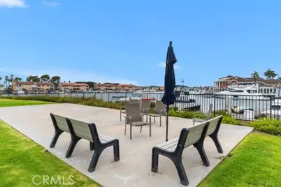 3949 Warner Avenue, Huntington Beach, CA 92649 - Photo 46