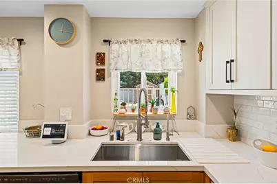 10332 Washington, South Gate, CA 90280 - Photo 6