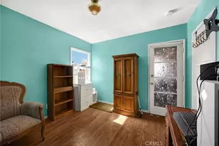 1517 W Borchard Ave, Santa Ana, CA 92704 - Photo 18
