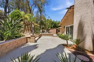 5047 Orrville Ave, Woodland Hills, CA 91367 - Photo 38