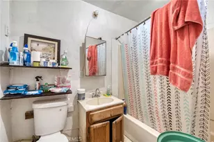 9621 Defiance Ave, Los Angeles, CA 90002 - Photo 6