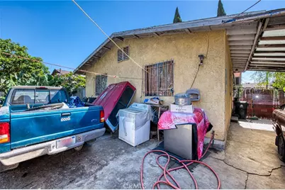 9621 Defiance Avenue, Los Angeles, CA 90002 - Photo 12