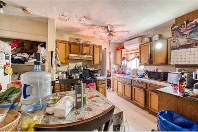 9621 Defiance Avenue, Los Angeles, CA 90002 - Photo 4