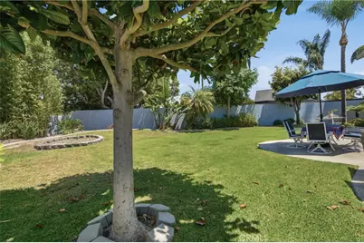 9451 Candlewood, Huntington Beach, CA 92646 - Photo 24