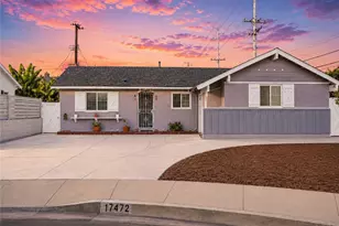 17472 Waal Cir, Huntington Beach, CA 92647 - Photo 2