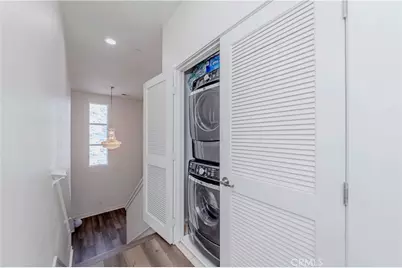 9213 Sunshine Place, Downey, CA 90240 - Photo 16